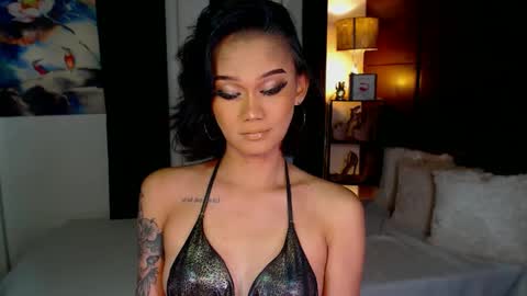 Snapshot of lustfulltrans chatting on 12-19-24, 05:29 AdriannaFowks online show from 12-19-24, 05:29