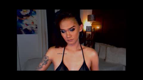 Snapshot of lustfulltrans chatting on 02-26-25, 06:43 AdriannaFowks online show from 02-26-25, 06:43