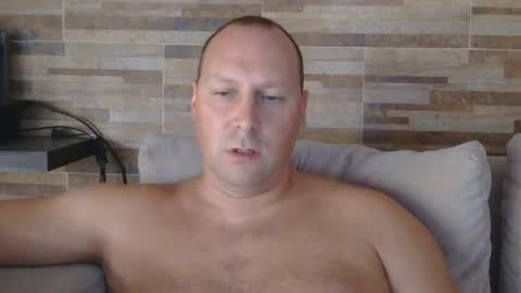 Snapshot of lustonfan chatting on 04-03-26, 07:01 lustonfan online show from 04-03-26, 07:01