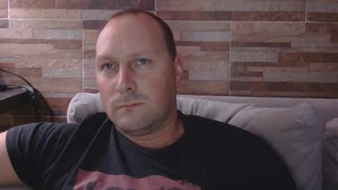 Snapshot of lustonfan chatting on 04-08-26, 02:22 lustonfan online show from 04-08-26, 02:22