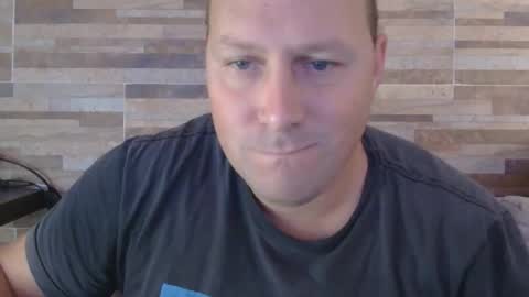 Snapshot of lustonfan chatting on 04-09-26, 12:43 lustonfan online show from 04-09-26, 12:43
