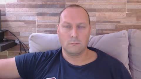 Snapshot of lustonfan chatting on 04-10-26, 01:05 lustonfan online show from 04-10-26, 01:05