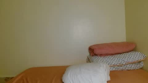 Snapshot of lustrouschoco chatting on 03-01-26, 01:40 lustrous-choco online show from 03-01-26, 01:40