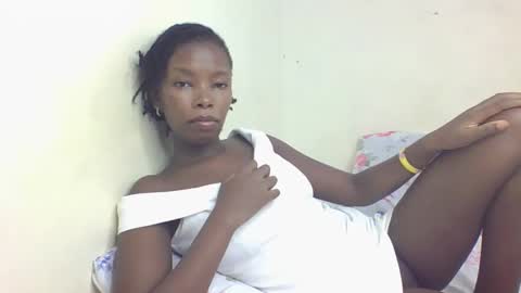 Snapshot of lustrousnerd chatting on 12-09-24, 06:12 Noreh online show from 12-09-24, 06:12