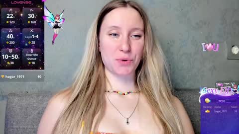 Snapshot of lusyagreenberg chatting on 01-14-25, 03:04 LusyaGreenberg online show from 01-14-25, 03:04