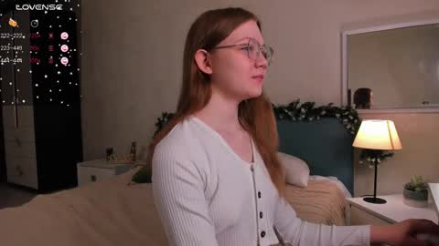 Tessa online show from 12-20-25, 01:56