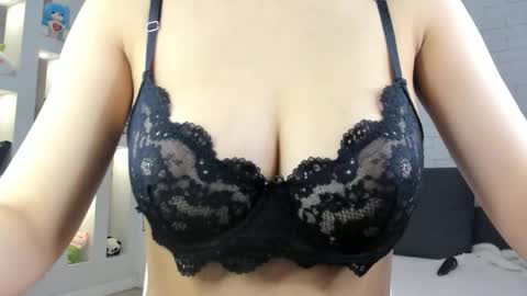 Snapshot of luv_yuna chatting on 03-04-26, 01:28 Yuna online show from 03-04-26, 01:28