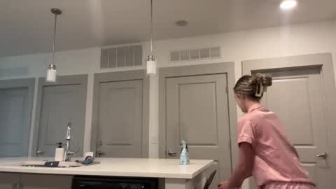 Aimee online show from 01-08-26, 05:37