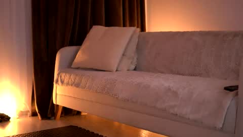 Caprice online show from 06-24-26, 01:10