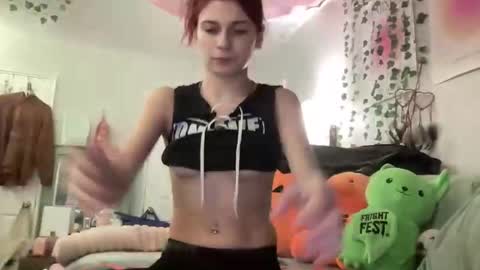 Snapshot of luvkoko chatting on 11-26-25, 07:09 luvkoko online show from 11-26-25, 07:09