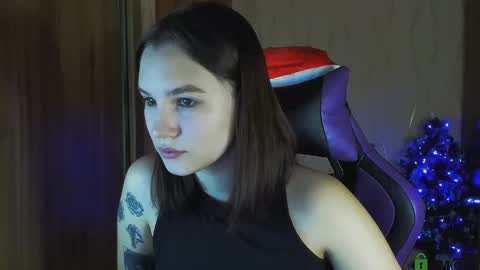 Snapshot of luvmeeow chatting on 12-12-24, 03:10 Ann  online show from 12-12-24, 03:10