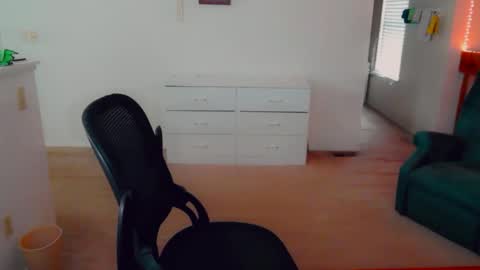 Britney online show from 01-16-26, 08:35