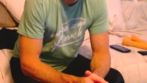 Snapshot of luvthecam2 chatting on 01-06-25, 08:39 M Jordan online show from 01-06-25, 08:39