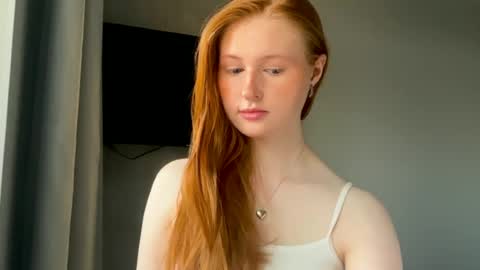 Snapshot of lux_angel chatting on 07-24-26, 12:08 lux_angel online show from 07-24-26, 12:08