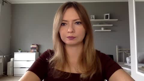 Snapshot of lux_millie chatting on 10-12-25, 02:16 Millie online show from 10-12-25, 02:16