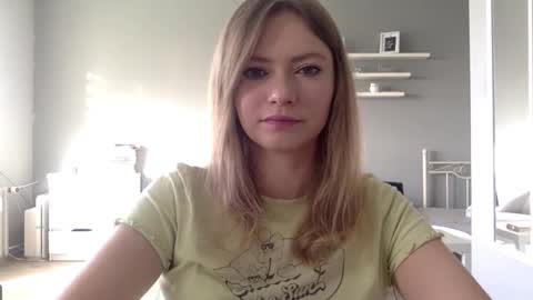 Snapshot of lux_millie chatting on 10-13-25, 07:19 Millie online show from 10-13-25, 07:19