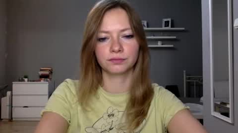 Snapshot of lux_millie chatting on 11-22-25, 03:33 Millie online show from 11-22-25, 03:33