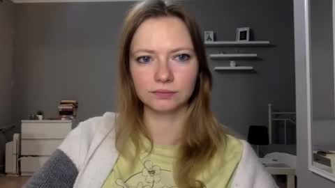 Snapshot of lux_millie chatting on 11-26-25, 10:00 Millie online show from 11-26-25, 10:00