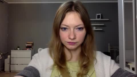 Snapshot of lux_millie chatting on 11-27-25, 10:12 Millie online show from 11-27-25, 10:12