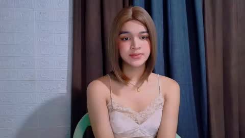 queen lux online show from 02-24-26, 03:54