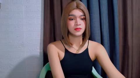 queen lux online show from 03-12-26, 01:06