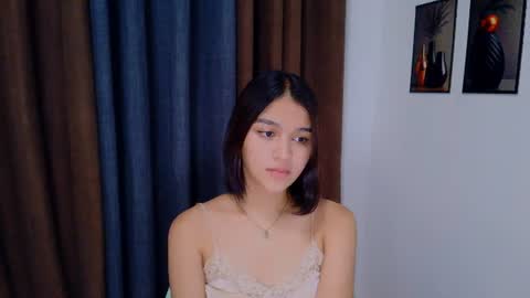 queen lux online show from 06-24-26, 09:30
