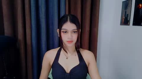 queen lux online show from 07-24-26, 04:21