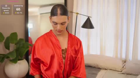 Luxa  online show from 04-28-26, 01:49