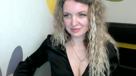 Donna online show from 06-12-26, 06:56