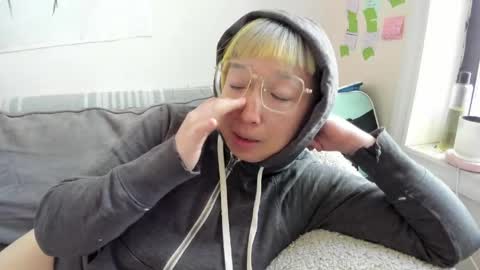 LuxGray online show from 04-24-26, 03:25
