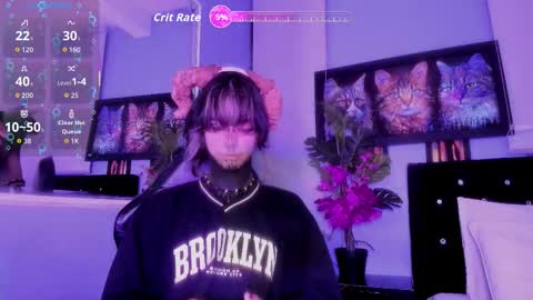 Snapshot of luxiel_ chatting on 11-12-25, 01:06 Luxiel 3 online show from 11-12-25, 01:06