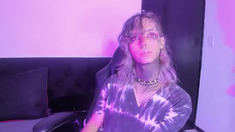 Luxiel 3 online show from 11-15-25, 10:59