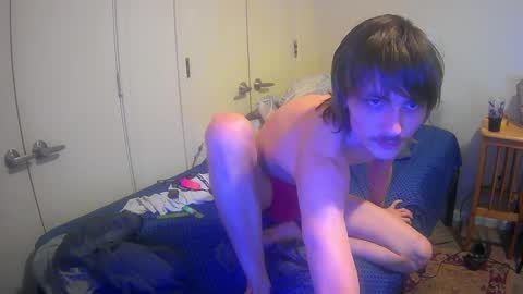 Snapshot of luxologan chatting on 03-31-26, 08:15 luxologan online show from 03-31-26, 08:15