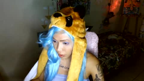 Luna Rodral online show from 07-27-26, 10:11
