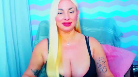 Luxuriaa online show from 06-23-26, 05:55