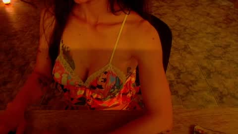 Snapshot of luxurydivine chatting on 03-13-26, 03:18 Liss online show from 03-13-26, 03:18