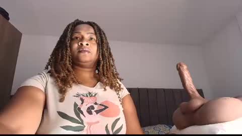 Snapshot of luxy_benet chatting on 07-13-26, 11:13 Big Benet online show from 07-13-26, 11:13