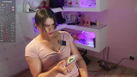 Snapshot of luz_celeste_ chatting on 05-05-26, 12:07 Luz online show from 05-05-26, 12:07