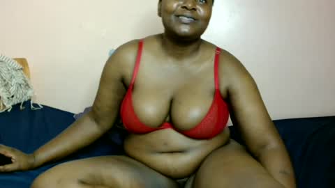 Snapshot of luzremi chatting on 06-22-26, 02:24 luzremi online show from 06-22-26, 02:24
