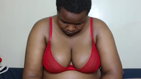 Snapshot of luzremi chatting on 07-21-26, 04:53 luzremi online show from 07-21-26, 04:53