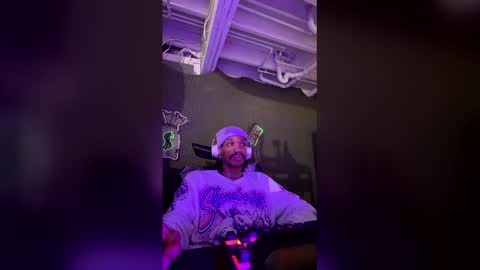 Snapshot of lxrdhxkvgemvsterjuice chatting on 05-01-26, 02:43 lxrdhxkvgemvsterjuice online show from 05-01-26, 02:43
