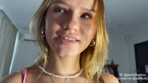 lxsundolyxl_ online show from 04-01-26, 04:13