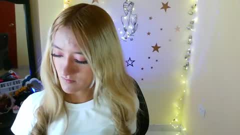 Call me Lia  online show from 08-02-26, 10:30