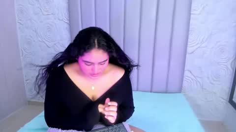 Snapshot of lya_dubois_ chatting on 02-24-26, 02:48 LYA DUBOIS online show from 02-24-26, 02:48