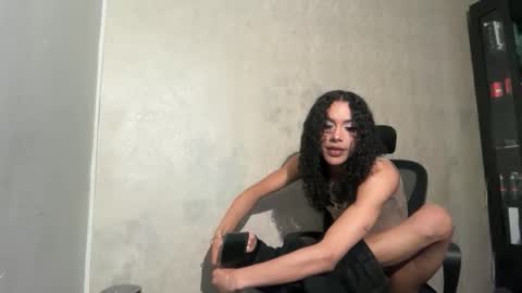 Snapshot of lyadumont chatting on 11-09-25, 11:58 LYA online show from 11-09-25, 11:58