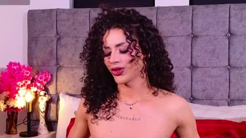 Snapshot of lyadumont chatting on 04-10-26, 11:31 LYA online show from 04-10-26, 11:31