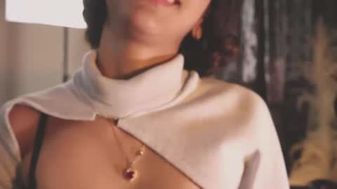 lyalee__ online show from 05-15-26, 08:16