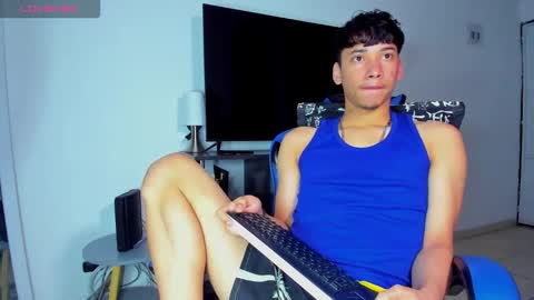 Lyam online show from 04-30-26, 03:13