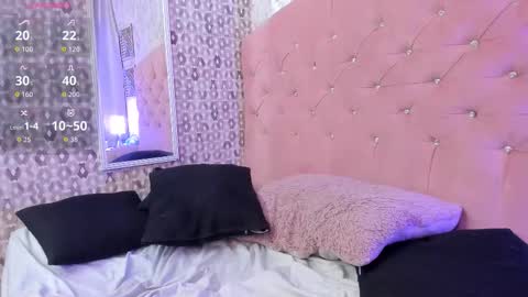 Lyan online show from 10-19-25, 08:04