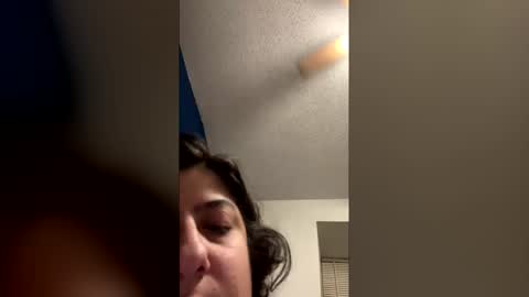 Snapshot of lydiasheer chatting on 03-29-26, 11:32 lydiasheer online show from 03-29-26, 11:32